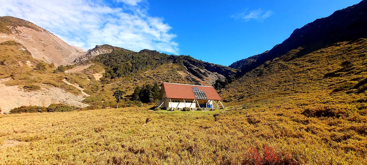 南湖高山草原與百岳路線