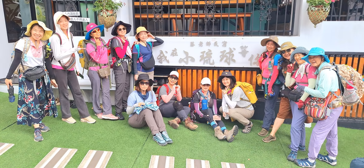 中澳沙灘海岸線與藍海視野